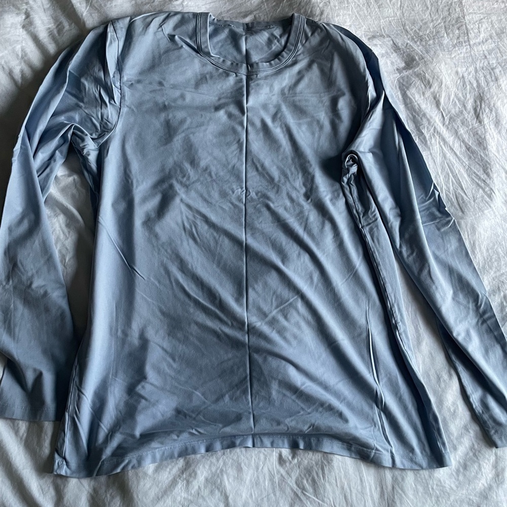 Men’s lululemon long sleeve shirt